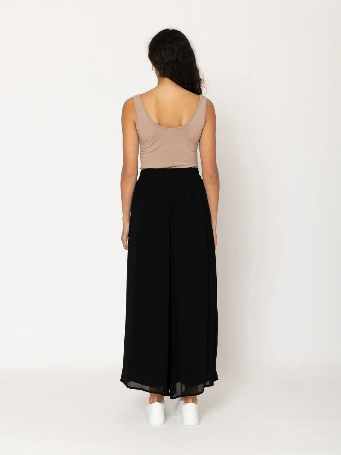 Malka Pant