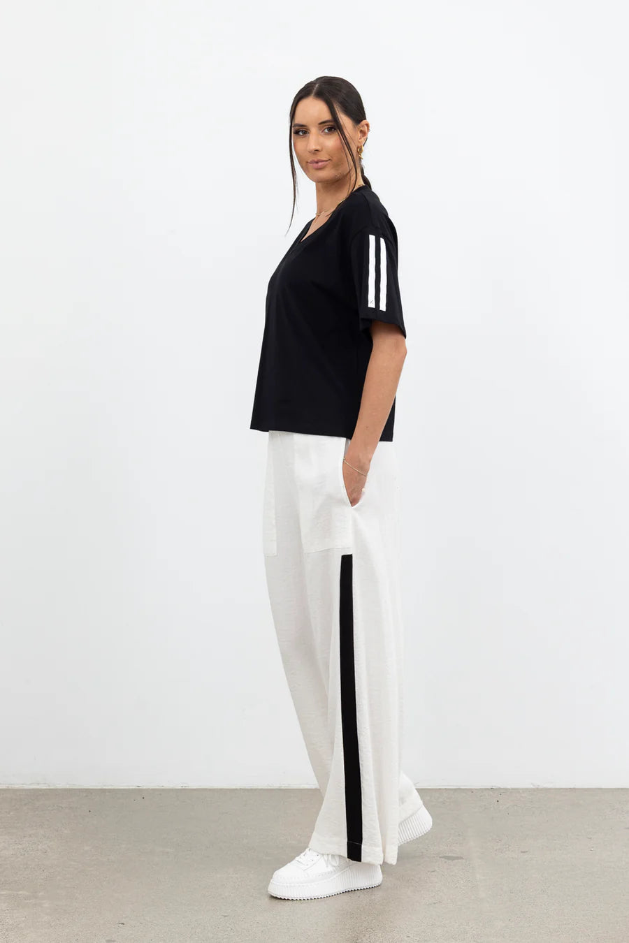 Motion Moods V Tee