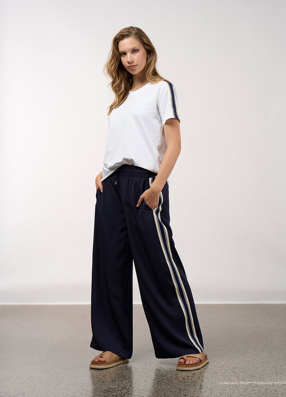 Linear Tee