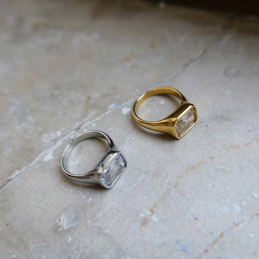 Ring, pure steel, large crystal