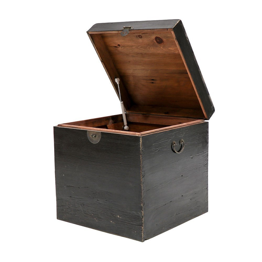 Pine Trunk, black