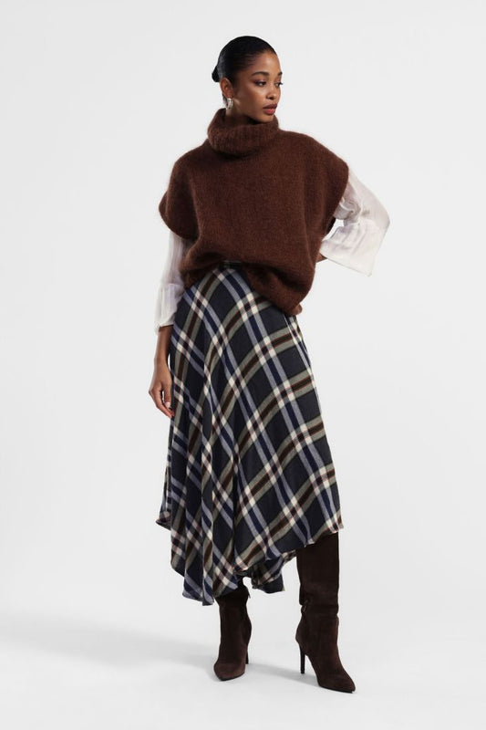 Plaid skirt, handkerchief hem