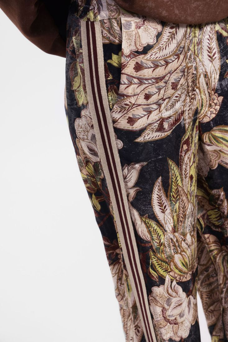 Wideleg pant with stripe