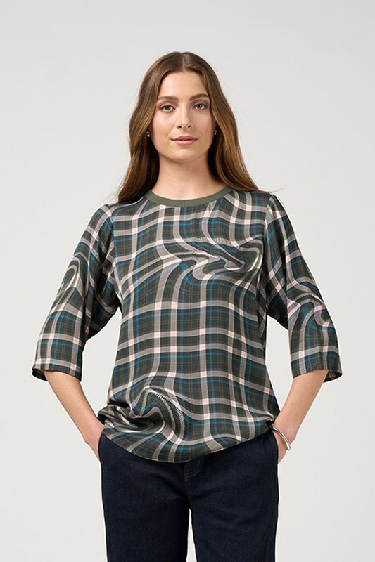 Illusion top
