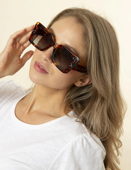 Cora tort sunglasses