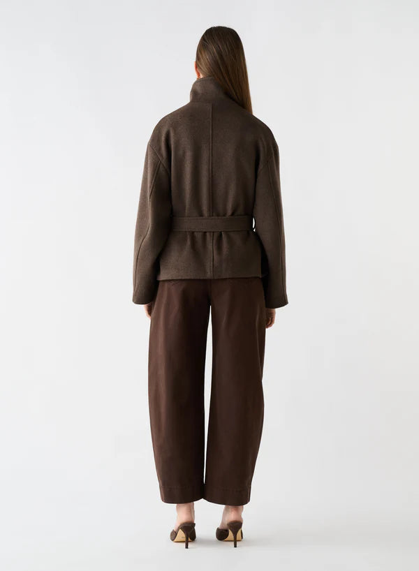 Incline jacket