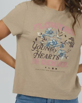 Young hearts tee