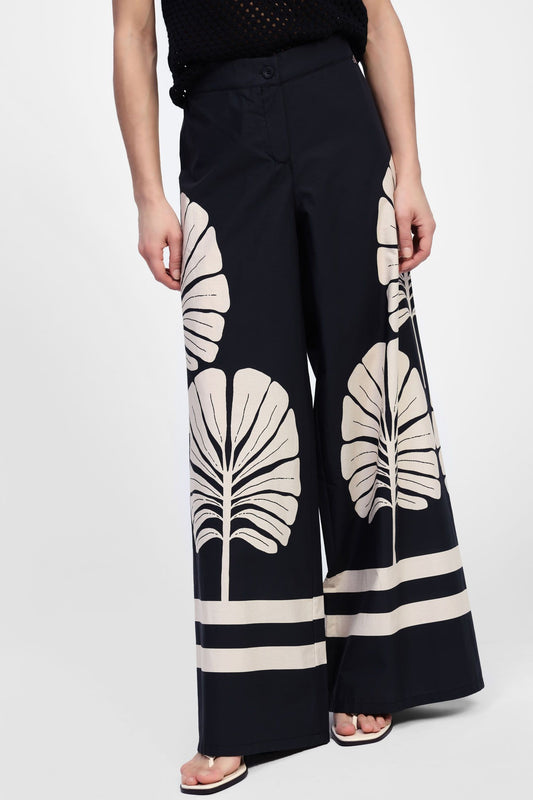 Olivia Pant