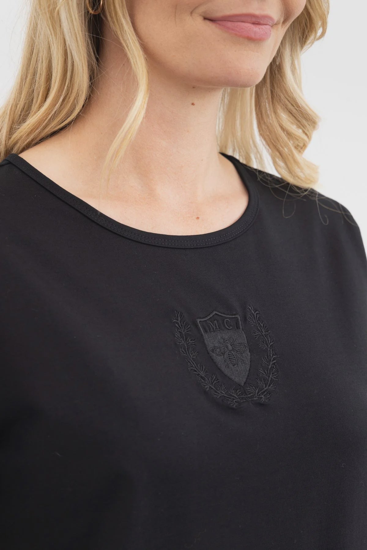 Logo tee