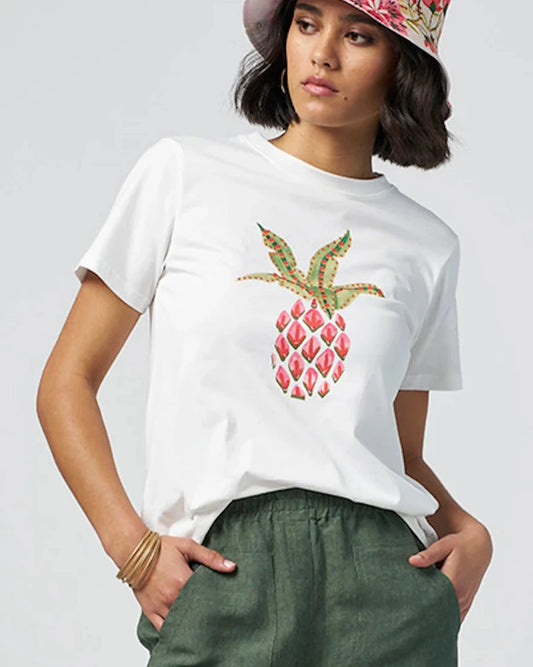 Sweet tee, white pineapple