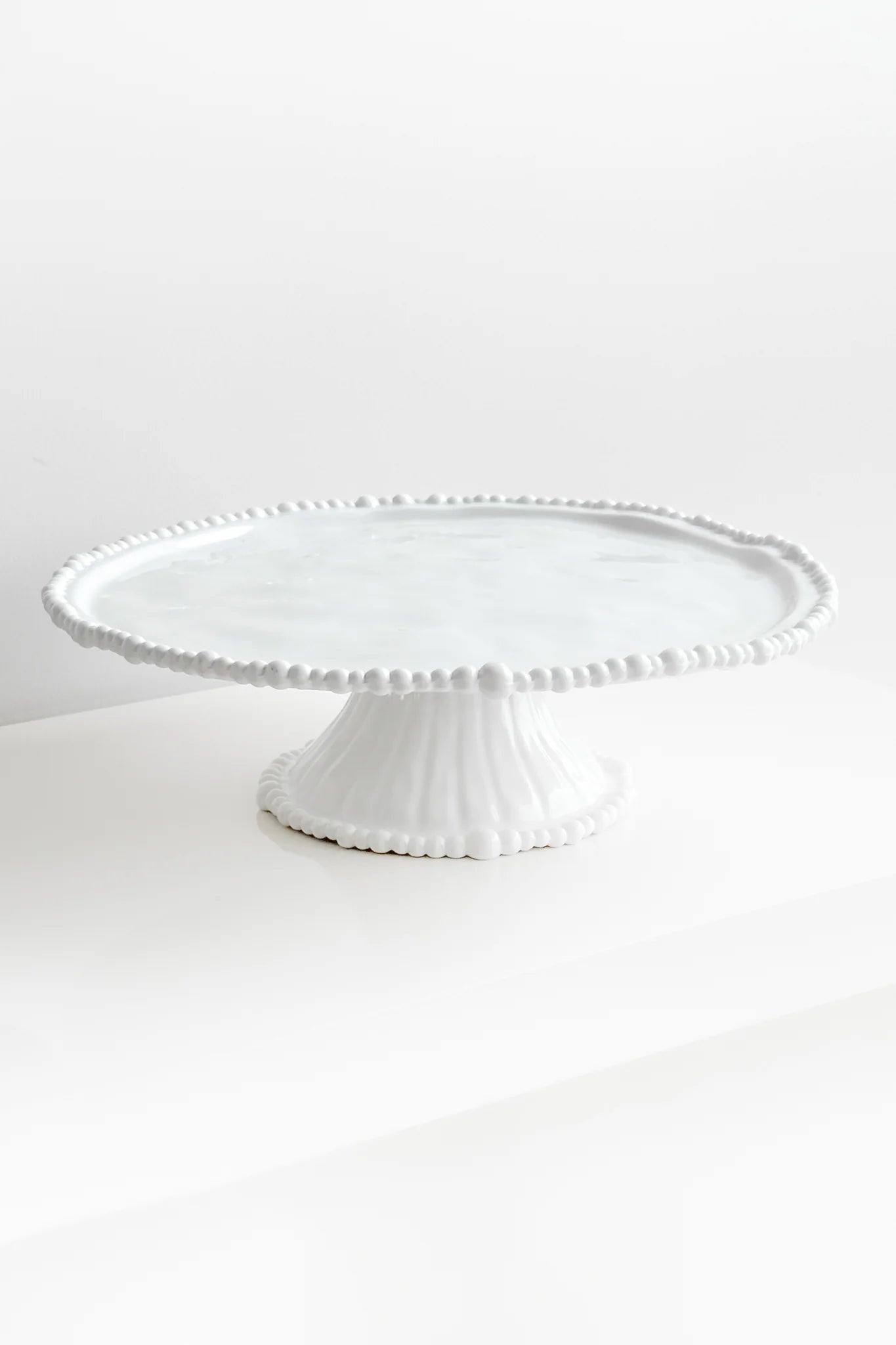 Melamine pearl cakestand