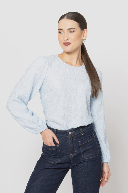 Gratitude top, sky