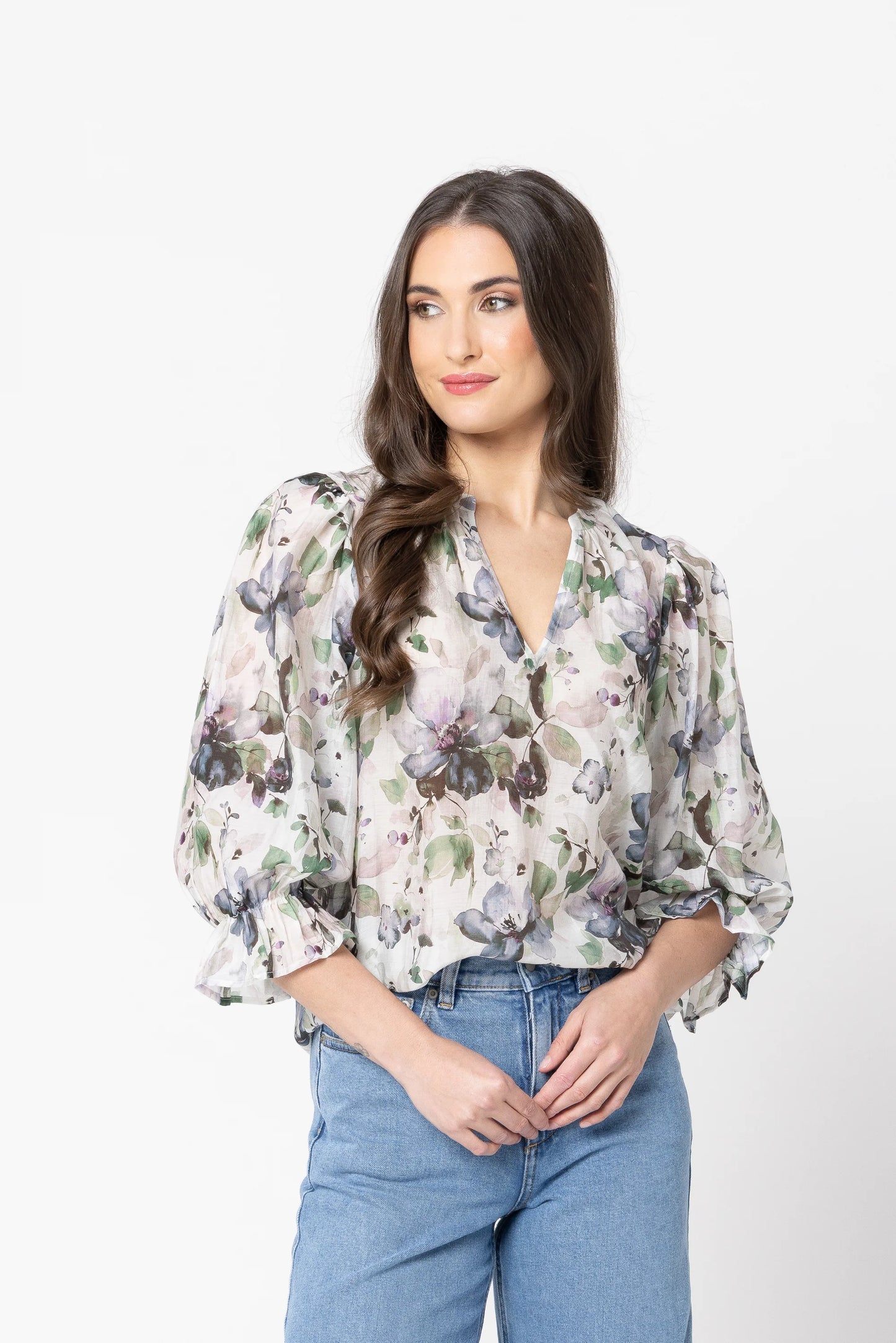 Graceful top, water bloom