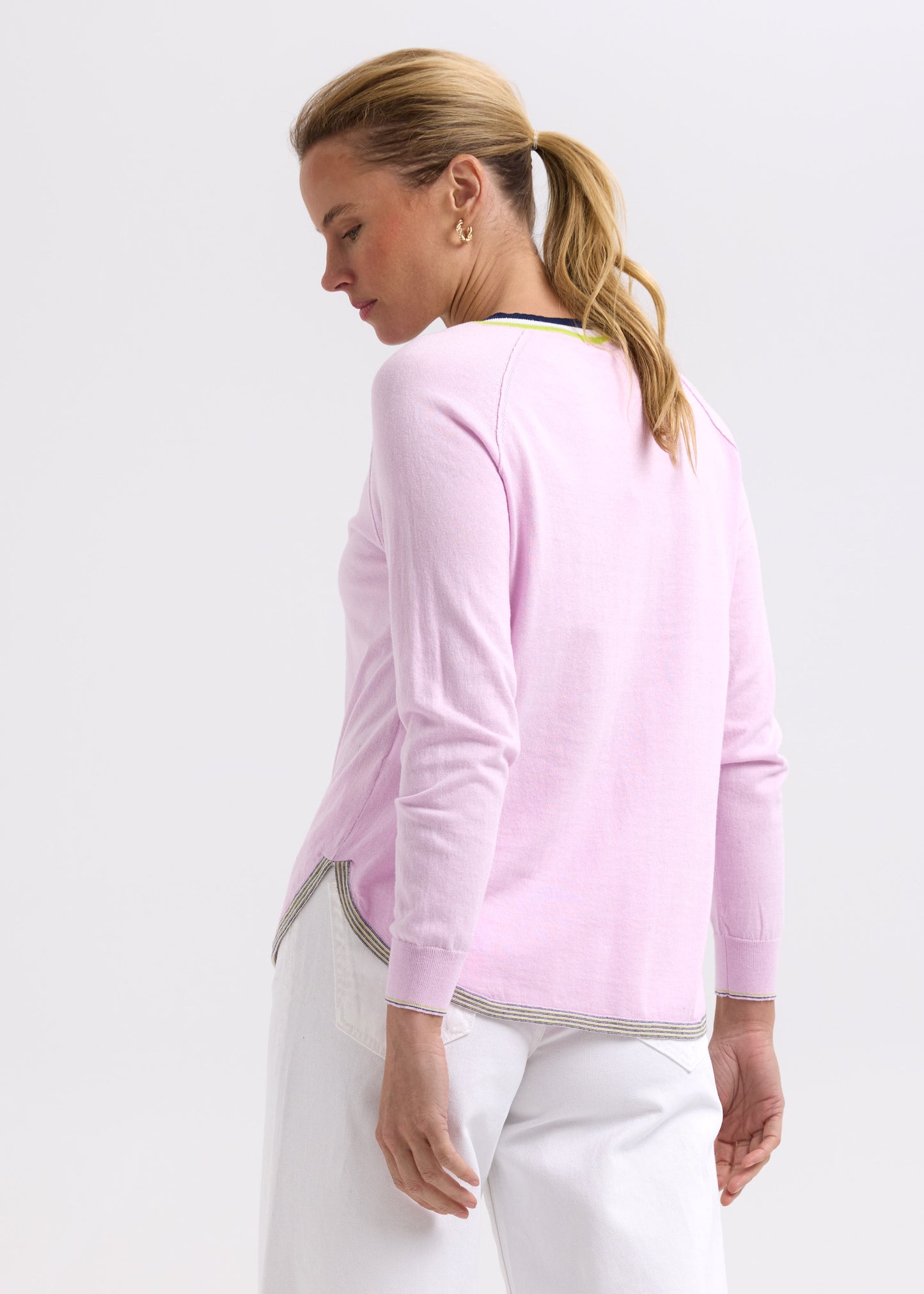 Rounded Bottom V