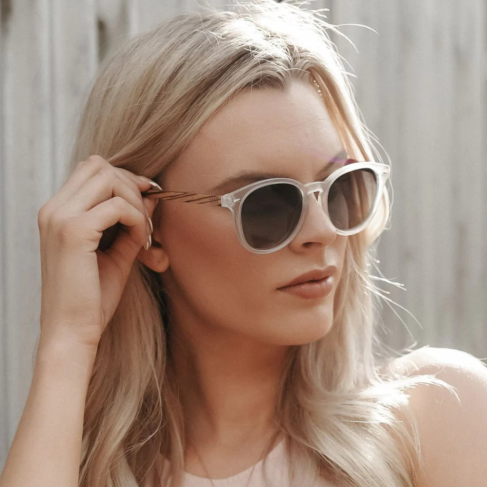 Soek sunglasses, Taine