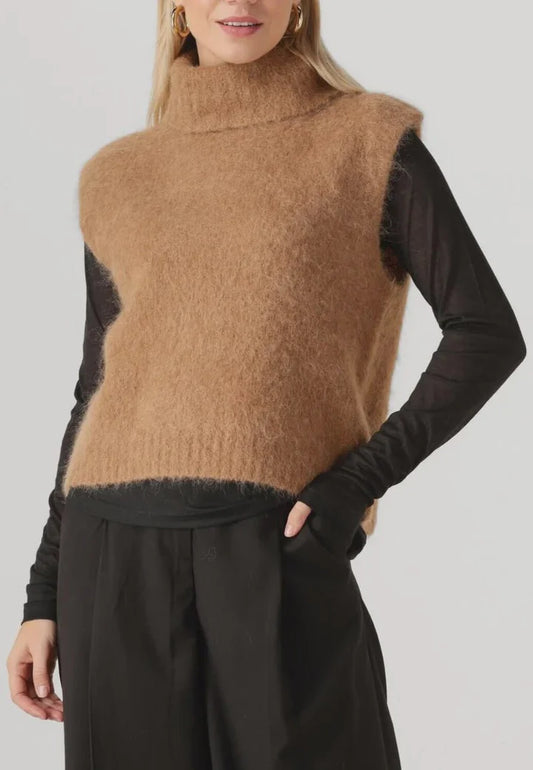 Thira Salmia vest
